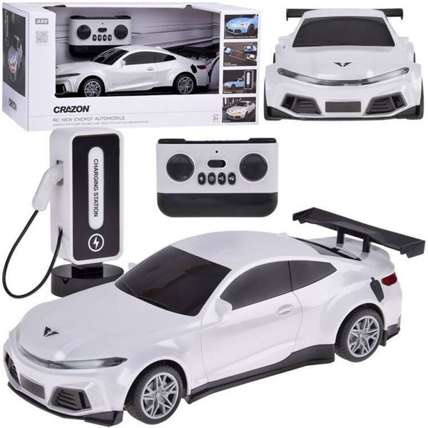 Automobilis + įkrovimo stotelė elektromobiliui su spalvotomis šviesomis RC0687